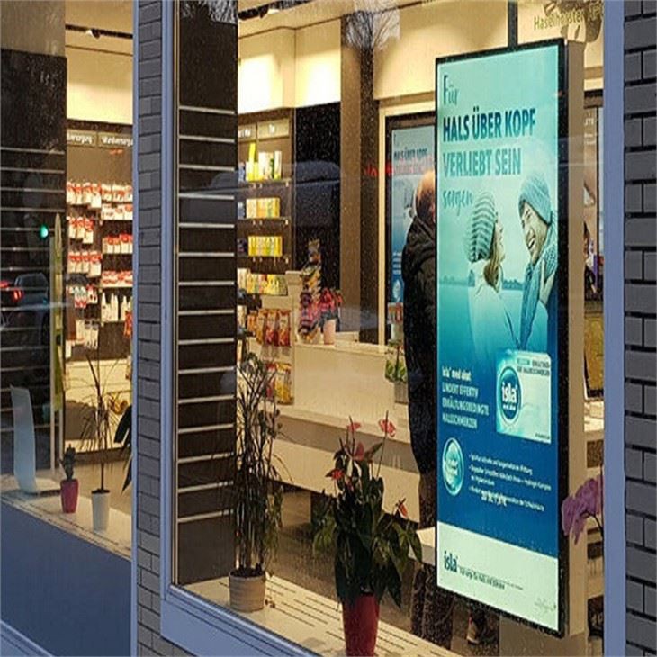 65 75 86 Inch 3000nits Window Facing Display